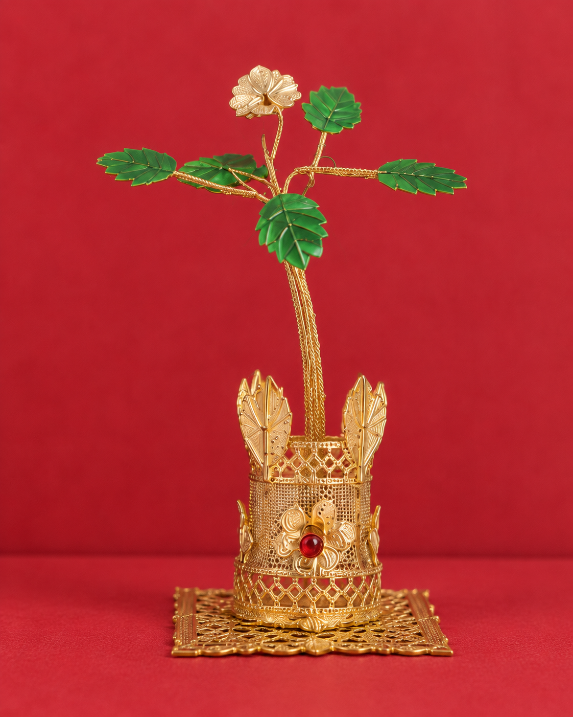 Shri Parasnath Bhagwaan Murti with Sheshnaag & Dhataaki Tree (999 Silver & Gold Plated) with Case